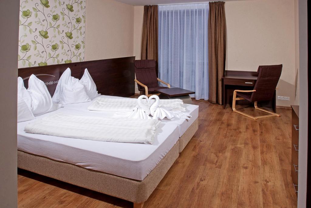 Ezüsthíd Hotel Veszprém Zimmer foto